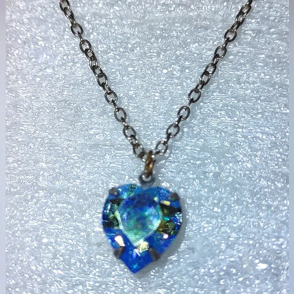 Rainbow Iridescent Glass Heart Pendant - Picture 14 of 17